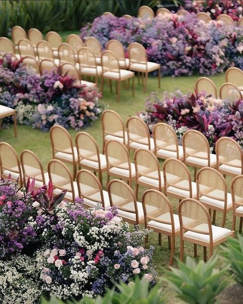 Aisle Flowers, Ceremony Design, Wedding Ceremony Photos, Wedding Aisle Decorations, Ceremony Inspiration, Future Wedding Plans, Garden Party Wedding, Outdoor Wedding Decorations, Ceremony Flowers