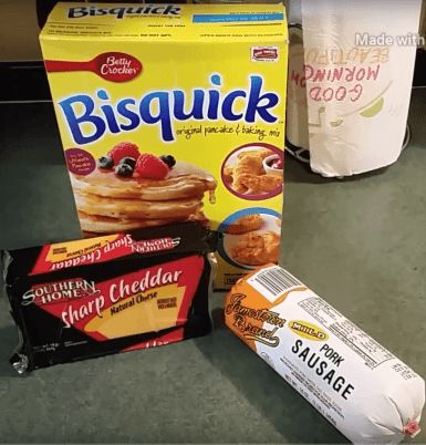 Bisquick Sausage Bisquick Sausage Egg Cheese Muffins, Bisquick Sausage Muffins, Sausage Cheese Biscuits, Sausage Egg Cheese Muffins, Pancake Sausage Muffins, Bisquick Muffins, Biscuits Southern, Bisquick Sausage, Bisquick Biscuits