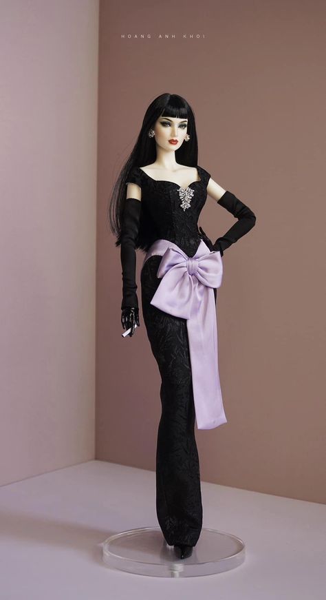 Goth Barbie Aesthetic, 19s Fashion, Goth Barbie, Barbie Fashion Sketches, Barbie Wardrobe, Barbie Collector Dolls, Art Outfit, Barbie Dress Fashion, Beautiful Barbie Dolls