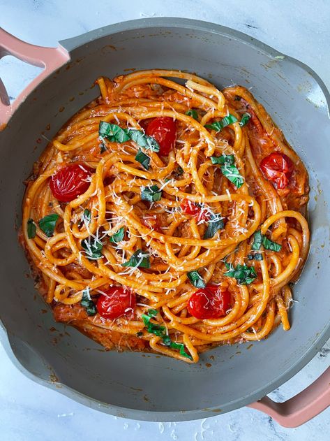 Recipes With Mascarpone Cheese, Mascarpone Sauce, Tomatoes And Cheese, Mascarpone Recipes, Pasta Side Dishes, Vegetarian Curry, My Love Language, Tomato And Cheese, Pasta Sauce Recipes