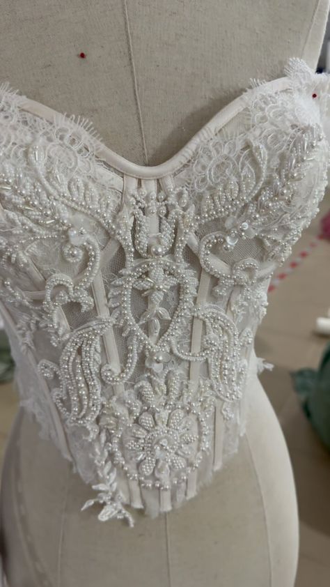 秦紫微 | Order production#dress #wedding #weddingdress #weddingday #dresses #bride #bridal #bridetobe #fashion #fancydress #weddingideas #gown… | Instagram Bridal Corset Top, Bustier Wedding Dress, Dresses With Pearls, Bling Stuff, Wedding Dress Embroidery, Bridal Embroidery, Bridal Party Dress, Dresses Bride, Wedding Corset