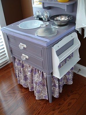 Mud Kitchen Diy, Playhouse Kitchen, Hallway Remodel, Furniture Applique, Playhouse Furniture, Diy Kids Kitchen, Kids Play Furniture, Diy Kids Furniture, Wooden Play Kitchen