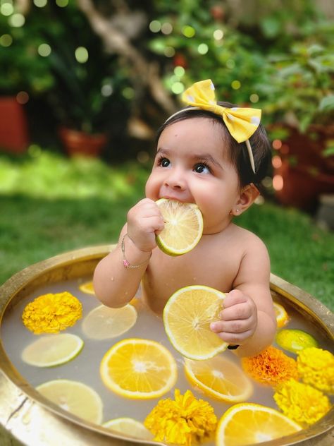 Crawling Baby Photoshoot, 8 Months Baby Photoshoot, 8 Month Old Photoshoot, 8 Months Photoshoot Ideas, Baby Milk Bath, 8 Month Baby, Citrus Baby, 1 Year Baby