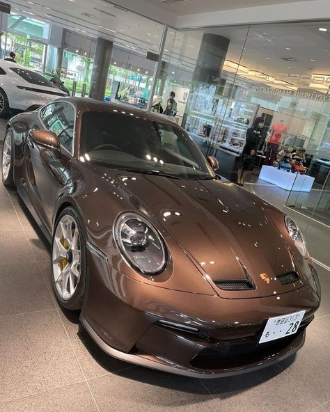 Brown Porsche Aesthetic, Best Car Colors, Brown Car Aesthetic, Satisfying Scenery, Brown Car Wrap, Brown Tesla, Brown Color Aesthetic, Brown Porsche, 992 Gt3 Touring