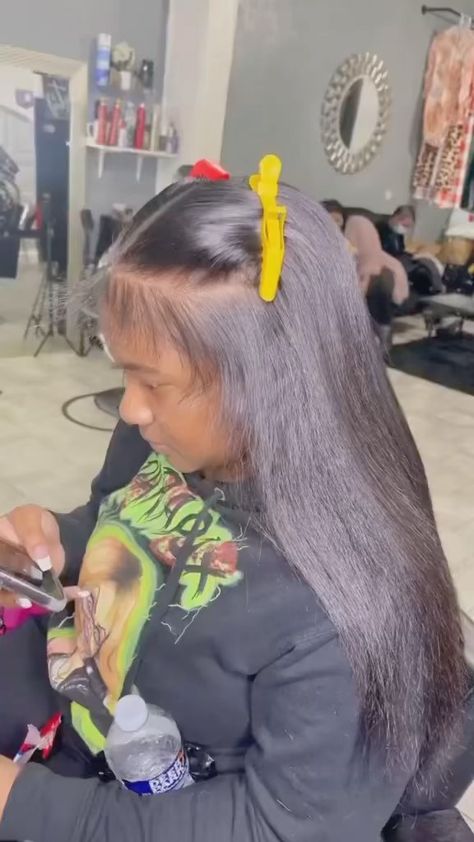 @rayvensboutiqueofficial shared a video on Instagram: “#Lacefrontwig #lacewig #customwigs #wigsforsale #frontlacewig #bobwigs #humanhairwigs #bodywavewigs #bobwig #frontalinstall…” • Apr 20, 2022 at 5:24pm UTC Long Weaves, Hair Black Women, Braided Hairstyles For Black Women Cornrows, Short Homecoming Hair, Quick Weave Hairstyles, Cute Box Braids Hairstyles, Half Up Half Down Hairstyles, Deep Wave Hairstyles, Wedding Hairstyles Half Up Half Down