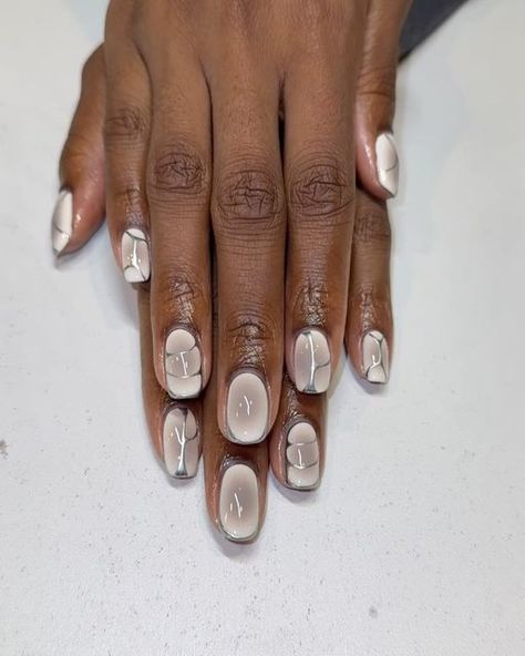 Miata Nails | DMV Nail Tech 🧚‍♂️ on Instagram: "aura x biab x chrome 👽🖇️

-

- 
#biab #overlay #photooftheday #tortoise #naturnails #gothgirl #gothbabe #cleangirlaesthetic #musthave #nailfreestyle #fallnails #cleannails #tortoisenails #overlaynails #biabnailart #fall #prettynails #fallnailinspo" Biab Overlay, Fall Aura, Overlay Nails, Aura Nails, Fall Nail Ideas, Latest Nail Designs, Simple Fall Nails, Fall Manicure, Autumn Look