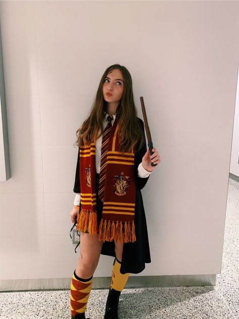 #halloween
#harrypottercostume
#harrypotter
#college Halloween Harry Potter, Harry Potter Costume, Halloween Inspo, Costume Halloween, Halloween Costume, Halloween Costumes, Harry Potter, Halloween