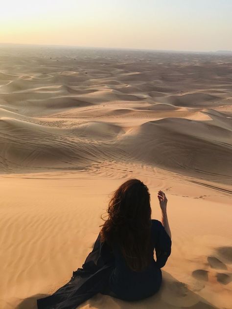 Skyward Brandon Sanderson, Huacachina Peru, Dubai Photoshoot, Egypt Aesthetic, Desert Aesthetic, Dubai Aesthetic, Brandon Sanderson, Travel Pictures Poses, Dubai Life