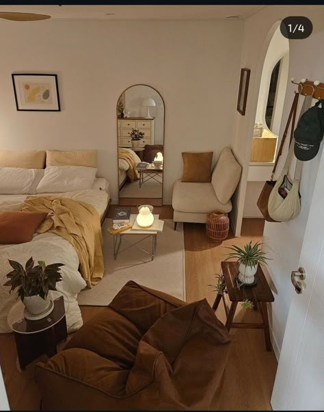 Large Bedroom Mirror, Leaning Against Wall, Mirror With Stand, Mirror Floor, Deco Studio, Arched Mirror, Dream Apartment Decor, Mirror Hanging, Body Mirror