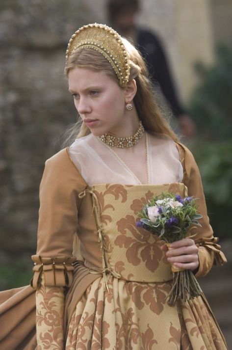 The Other Boleyn, Mary Boleyn, Tudor Gown, Tudor Dress, Tudor Fashion, Tudor Costumes, The Other Boleyn Girl, Costume Drama, Movie Costumes