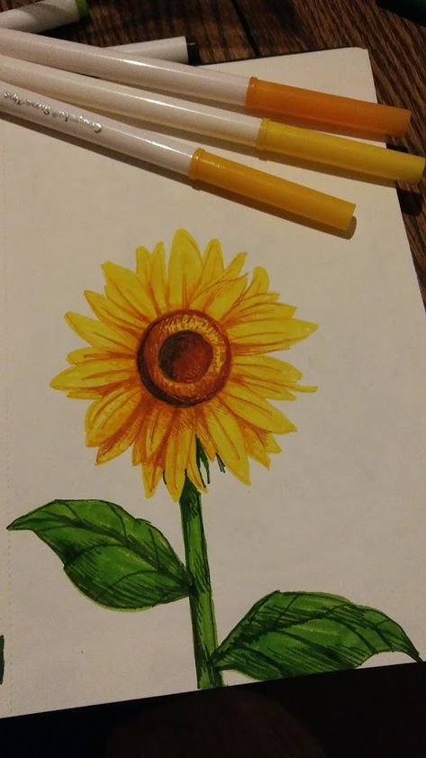 ~Sunflower~ Crayola markers -By Grace Hopkins- What To Draw With Crayola Markers, Crayola Paint Ideas, Art With Crayola Markers, Sunflower Marker Drawing, Marker Art Crayola, Crayola Pencil Art, Drawing With Crayola Markers, Crayola Markers Art, Crayola Marker Art Ideas