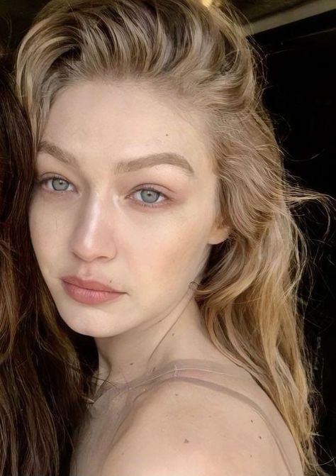 Gigi Hadid Eyes, Gigi Hadid Makeup, Gigi Hadid Hair, Gigi Hadid Beauty, Gigi Hadid Pictures, Gigi And Bella, Gigi Hadid Looks, My Weakness, Gigi Hadid Style