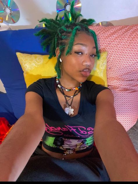 Loc Peekaboo Color, Colored Short Locs, Green Locs Black Women, Dreads Black Women, Curly Hair Advice, Dyed Dreads, Colored Locs, Hair Braid Patterns, Short Locs Hairstyles