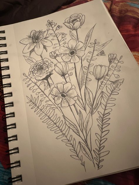 Big Flower Sketch, Flower Field Sketch, Big Drawing Ideas, Full Page Drawings, Bunch Of Flowers Drawing, Realistic Flower Drawing, Doodle Art Flowers, Nature Art Drawings, Anime Drawing Books