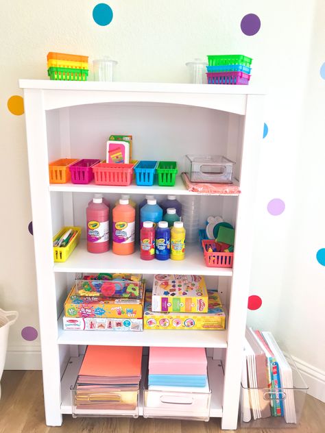 Creative Storage Ideas, Organize Kids, Teaching Classroom Decor, Toy Room Organization, Kids Playroom Art, Toddler Decor, Modern Playroom, Boy Toddler Bedroom, Craft Cart