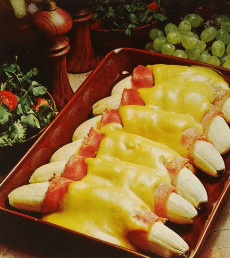 Ham and Bananas Hollandaiseredmagazine 70s Dinner Party, 1970s Food, Dinner Party Food, 70s Food, Ugly Food, Gross Food, Vintage Cooking, Dinner Party Recipes, Food Articles