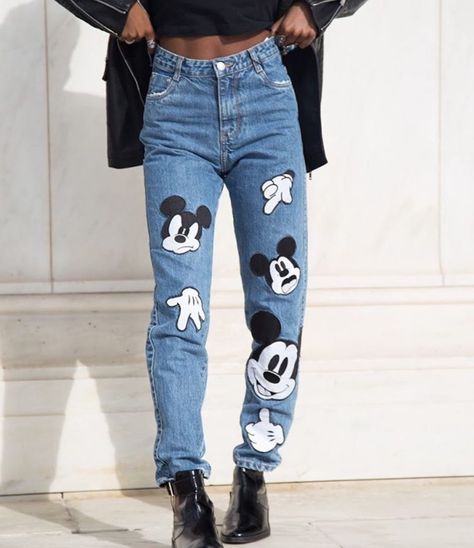 jeans. Disney Pants Jeans, Disney Jeans Diy, Disney Patch Jeans, Painted Jeans Diy, Mickey Jeans, Outfit Ideas Travel, Mickey Mouse Jeans, Disney Jeans, Cute Disney Outfits