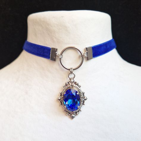 Blue Crystal Jewelry, Blue And Gold Aesthetic, Fantasy Choker, Blue Wedding Accessories, Rococo Jewelry, Choker With Pendant, Dark Blue Jewelry, Royal Blue Jewelry, Blue Choker Necklace