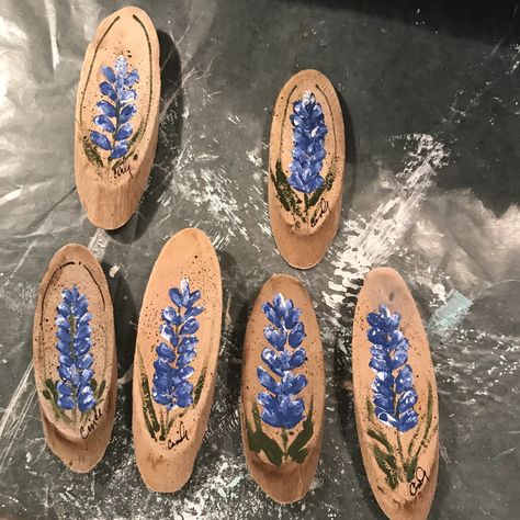 Blue Bonnet Painting, Arty Ideas, Blue Bonnet, Diy Candles Scented, Candles Scented, Wood Disc, Blue Bonnets, Diy Candles, Painting On Wood