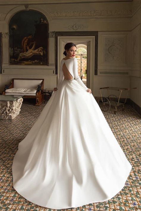 Italy Wedding Dress, Buy Wedding Dress, Sorrento Italy, Wedding Dresses Satin, Classic Wedding Dress, Sleeve Wedding Dress, Satin Wedding Dress, Long Sleeve Wedding, Wedding Idea