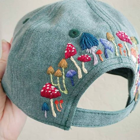 How To Embroider A Hat By Hand, Embroidered Baseball Caps Diy, Baseball Cap Embroidery Ideas, Hand Embroidered Hat, Cap Embroidery Ideas, Hat Embroidery Ideas, Embroider Hat, Embroidery Denim Jacket, Baseball Cap Embroidery