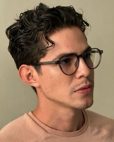 2024 Style Evolution: Men's Fashion Meets Cool Glasses Trends - Fashionably Male Men’s Fashionable Eye Glasses, Glasses Men Aesthetic, Men Glasses Aesthetic, Men With Sunglasses, Specs For Men, Men In Glasses, Statement Glasses, Oblong Face Shape, Glasses Frames Trendy