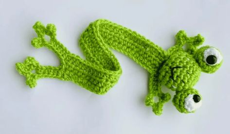 If you're an avid book lover, these crochet bookmark patterns are going to skyrocket to the top of your must-make list. Bookmarks are always such a great crochet gift idea if you are looking for quick crochet projects that still seem like a thoughtful gift. Crocheting bookmarks are also a quick project you can knock out in a day pretty easily. #crochetbookmark #crochetbookmarkpattern #crochetbooklover #Crochet365KnitToo Crocheting Bookmarks, Crochet Frog Bookmark, Frog Bookmark, Marque-pages Au Crochet, Bookmark Crochet, Bookmark Pattern, Vintage Bookmarks, Quick Crochet Projects, Crochet Bookmark Pattern