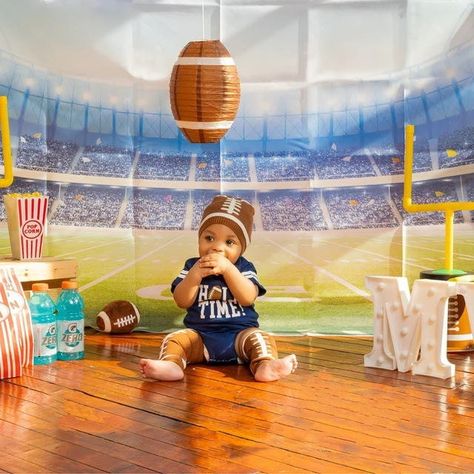 Football 6 Month Photoshoot, Half Time 6 Month Birthday, Baby Football Pictures, Half Birthday Ideas For Boys, 1/2 Birthday, 6 Month Baby Picture Ideas Boy, 6 Month Photography, Time Photoshoot, 6 Month Baby Picture Ideas