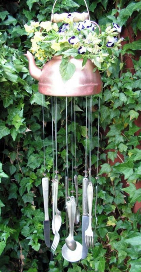 Carillons Diy, Plant Pot Diy, Diy Wind Chimes, Forks And Spoons, Diy Plants, Vintage Garden, Garden Crafts, Garden Diy, Wind Chime