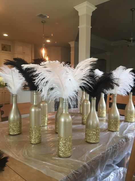 art deco, Gatsby party, roaring 20's centerpieces, diy Roaring 20s Centerpieces, Art Centerpieces, Roaring 20s Party Decorations, 20s Party Decorations, Roaring 20s Birthday Party, Masquerade Dance, Roaring 20s Birthday, Gatsby Birthday Party, Hiasan Perkahwinan