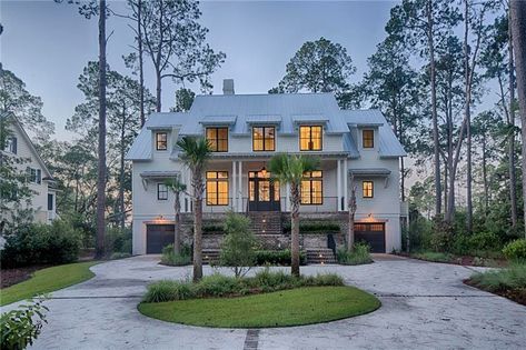 Lowcountry House, Lowcountry House Plans, Zillow Homes For Sale, Mediterranean Homes Exterior, Vista House, Coastal House Plans, Palmetto Bluff, Beach House Exterior, Miller Homes