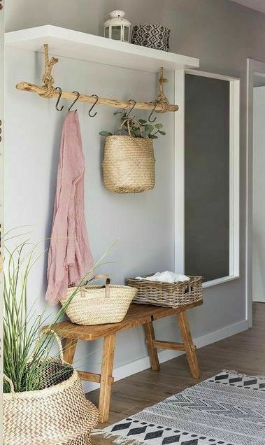 Scandinavian Dining Room, Decor Baskets, Hal Decor, Foyer Decor, Home Entrance Decor, Entrance Decor, Farmhouse Bathroom, Organizing Your Home, 인테리어 디자인