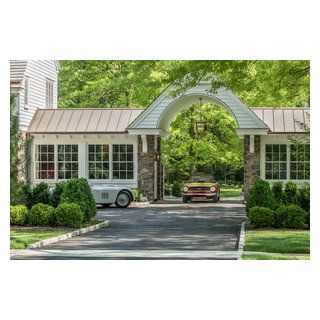 Berkeley Addition | Westover Hills, DE - Traditional - Garage - Wilmington - by Period Architecture Ltd. | Houzz Porte Cochere Driveway, Carport In Front Of Garage, Attached Carport, Period Architecture, Cottage Tiny House, Shed Ideas, Garage Addition, Building A Garage, Porte Cochere