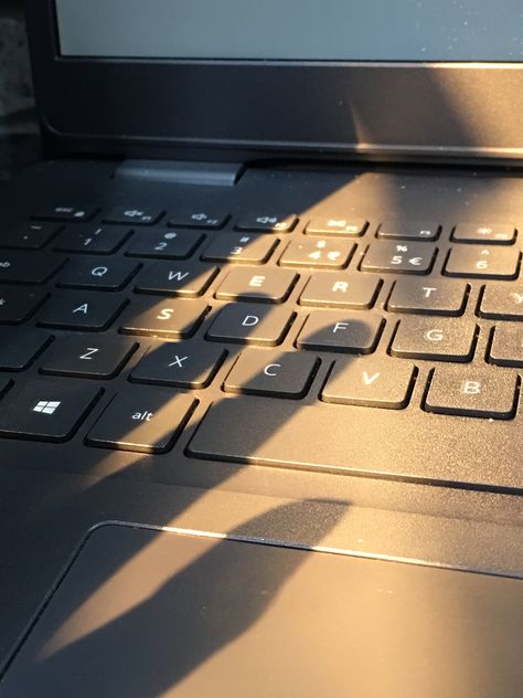 golden hour casted shadow of fingers over keyboard. Pc Keyboard Aesthetic, Keyboard Laptop Aesthetic, Laptop Keyboard Aesthetic, Hands Shadow, Keyboard Photography, Keyboard Aesthetic, Hand Shadows, Capstone Project, Shadow Photography