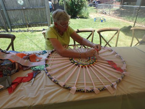 Hula Hoop Rug — Happy Squirrel Quilts Hula Hoop Weaving, Geriatric Activities, Hula Hoop Rug, Circle Weaving, Happy Squirrel, Elderly Activities, Hoop Projects, Craft Day, Family Crafts