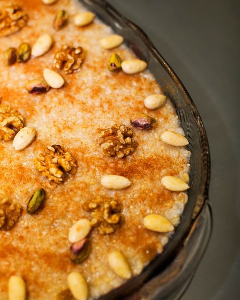 Armenian sweet barley pudding (anoushabour) Barley Pudding, Armenian Dessert, Barley Recipes, World Street Food, Lebanese Desserts, Barley Recipe, Iranian Recipes, Delicious Christmas Desserts, Sweet Soup