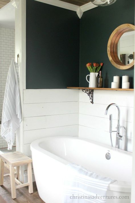 farmhouse bathroom paint colors Benjamin Moore salamander and white cotton Oversized Tub, Vintage Farmhouse Bathroom, Makeover Kamar Mandi, French Country Bathroom, Rugs Green, Half Walls, Bad Inspiration, Country Bathroom, Soaker Tub