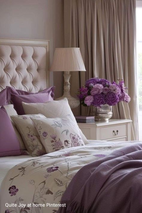 Purple Floral Bedding, Bedroom Paint Ideas, Lavender Interior, Beige Bedroom Decor, Beautiful Bedroom Colors, Earthy Greens, Lavender Decor, Cute Living Room, Room Aesthetics