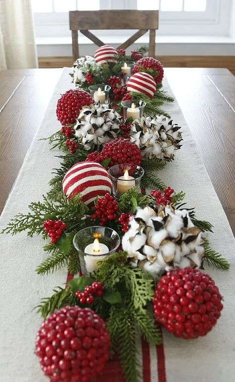 50+ Stunning Christmas Table Decorations Ideas to Bring Festive Cheer - HubPages Christmas Decorations Centerpiece, Deco Table Noel, Christmas Table Centerpieces, Hemma Diy, Christmas Centerpieces Diy, Christmas Tablescape, Christmas Tablescapes, Christmas Table Settings, Christmas Crafts Decorations