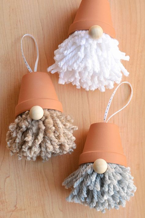 Easy Crafts For Craft Fairs, Arts And Crafts 4h Projects, Clay Pot Gnome Ornament, Dollar Tree Slipper Gnome, Easy Macrame Gnomes, Mophead Crafts, Clay Pot Gnomes Diy, Yarn Gnomes Diy, Clay Pot Gnomes