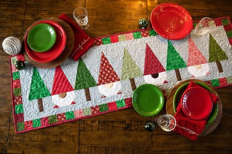 The Christmas Tree Table... - Quilting and Craft People Winter Table Runner, Christmas Table Runner Pattern, Christmas Tree On Table, Quilted Table Runners Patterns, Winter Table, Christmas Runner, Precut Quilts, Table Runner Pattern, Christmas Gnomes