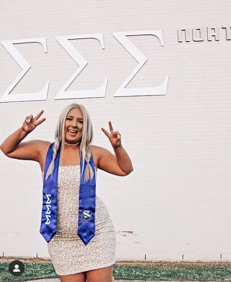 Tri Sigma, Graduation Pictures, Surfboard