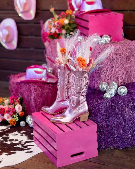 I had an absolute blast handcrafting the custom decor for @plannedwith and one of her gorgeous events 😍🔥🪩 My first time creating ombré hay bales and disco garlands - the best parts! @marklsimmons @the_confetti_concept Pink Cowgirl Party Centerpiece, Cowgirl Theme Decorations, Boots And Bling Centerpieces, Western Disco Party Decor, Pink Disco Decorations, Glam Cowgirl Party Decorations, Birthday Concept Idea, Boots And Bling Gala Decorations, Last Rodeo Decor