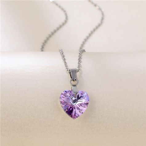 Gold Neck Chain, Necklace Chain Types, Ocean Heart, Crystal Heart Pendant, Small Necklace, Purple Necklace, Crystal Accessories, Crystal Chain, Purple Crystals