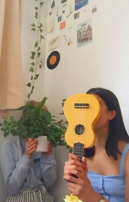 Art Mom Aesthetic, Aesthetic Bedrooms, Ukulele Art, Artsy Aesthetic, Mom Art, Ukelele, Yellow Aesthetic, Plant Mom, Aesthetic Bedroom