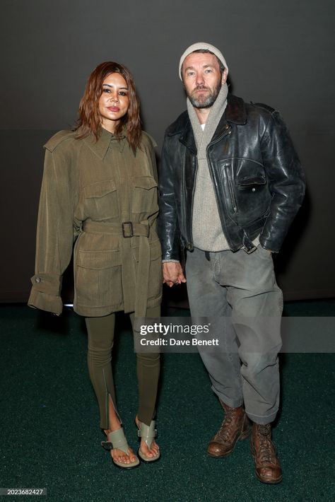 Christine Centenera 2024, Christine Centenera Style, Christina Centenera, Centenera Christine, Stylish Couples, Christine Centenera, Joel Edgerton, Wardrobe Goals, Stylish Couple