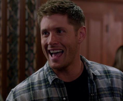 Dean Winchester Smiling, Danneel Ackles, Supernatural Dean Winchester, Winchester Supernatural, Sam Dean, Supernatural Cast, Love Me Forever, Supernatural Fandom, Sam Winchester