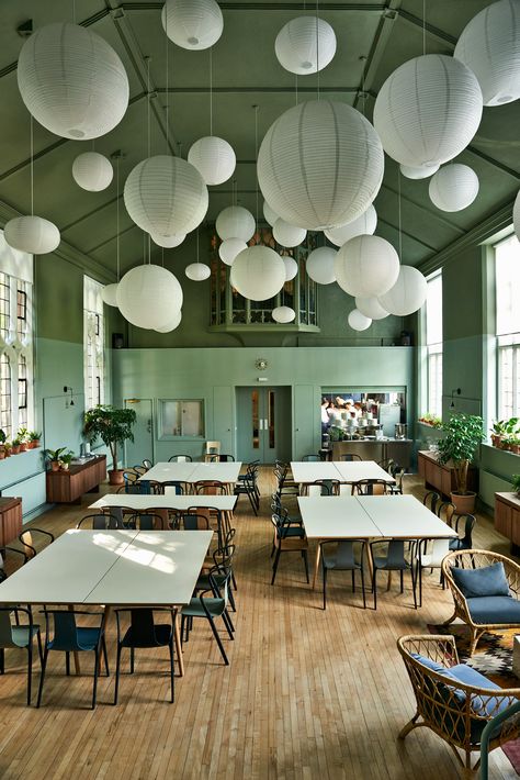 Soup Kitchen Design, Cafeteria Kitchen, Bar Pictures, Ilse Crawford, Deco Boheme Chic, Architecture Restaurant, Design Café, London Kitchen, Soup Kitchen