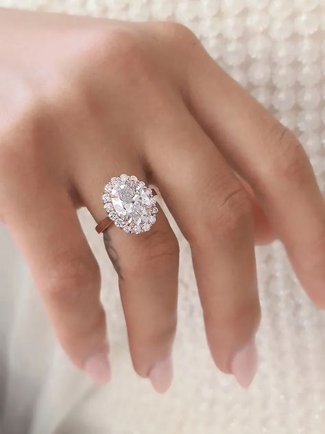 Lab Grown Diamond Engagement Ring Oval, 3ct Oval Engagement Ring, Nikkah Ideas, Vintage Oval Engagement Rings, Oval Halo Ring, Big Engagement Rings, Oval Halo Engagement Ring, Moissanite Engagement Ring Rose Gold, Favorite Engagement Rings