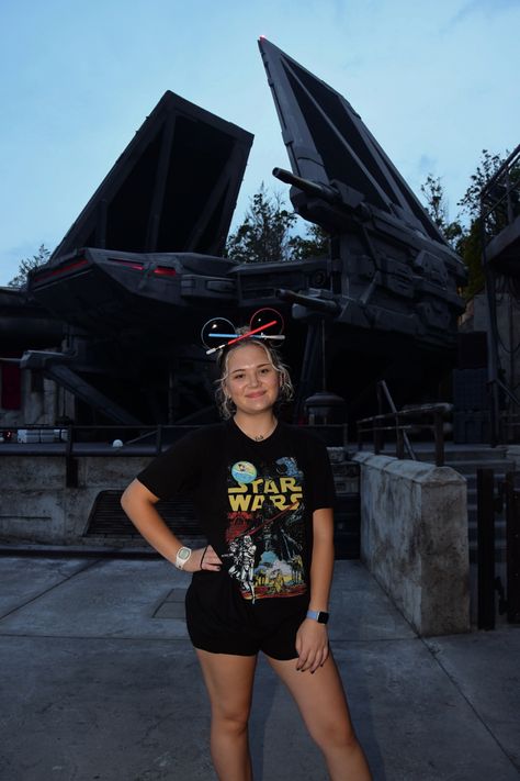 Star Wars Fits, Outfit Viaje, California Disneyland, Disney Ootd, Disney World Birthday, Disney Fits, Outfit Disney, Theme Park Outfits, Disney College